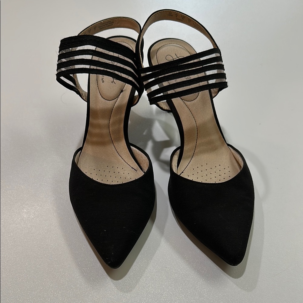Life Stride Black Heels Sleek Design